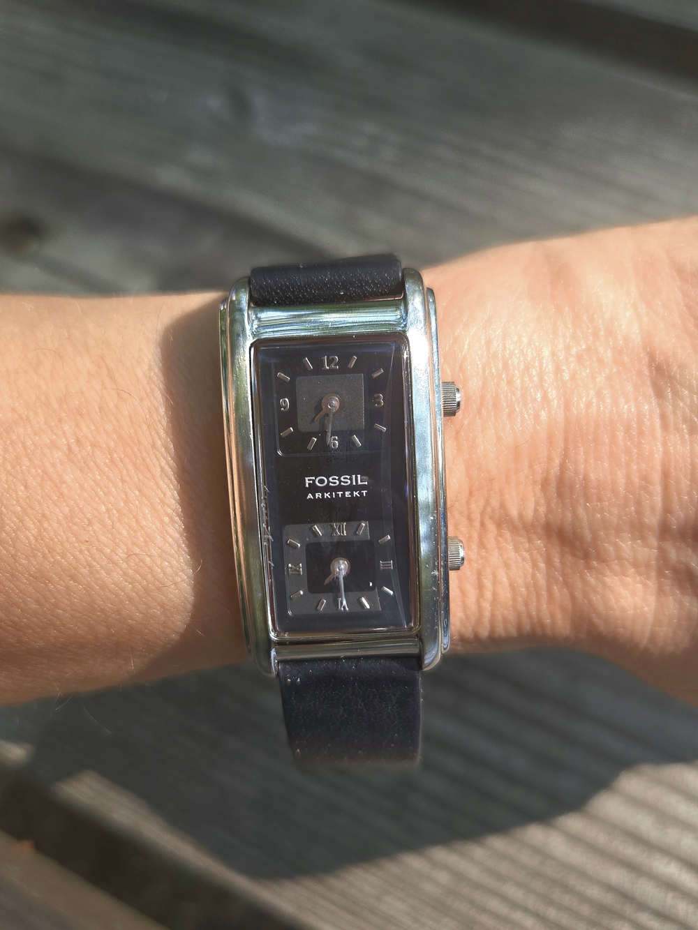 Vintage Fossil Arkitekt FS3026 Rectangular Dual Time Watch Leather Band beautifu